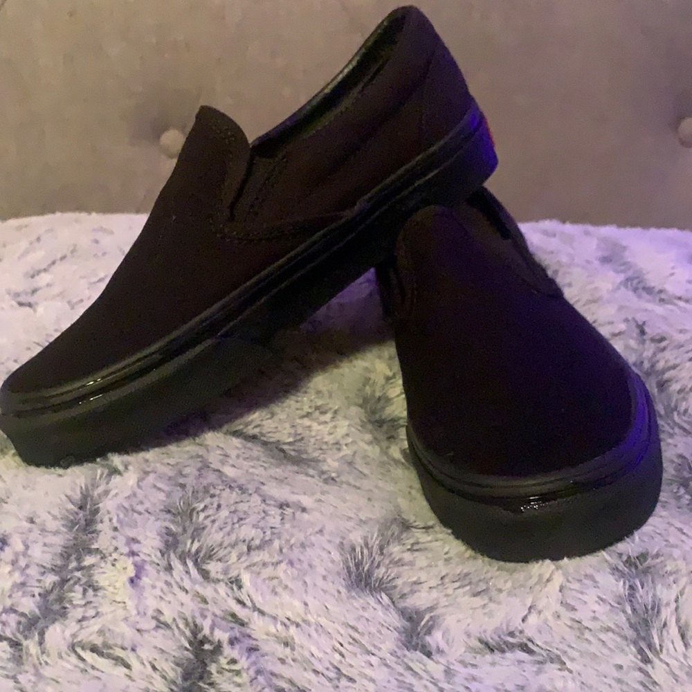 Black Vans